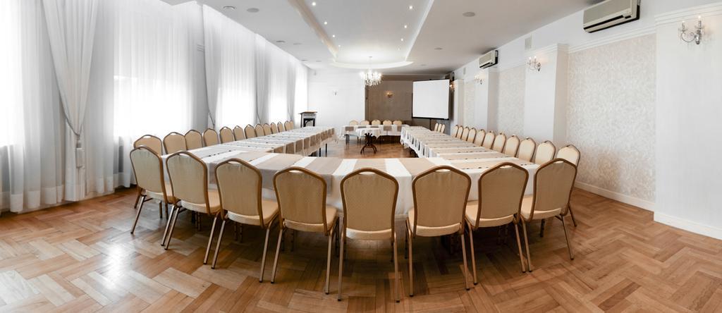 פאביאניצה Hotel Piemont מראה חיצוני תמונה