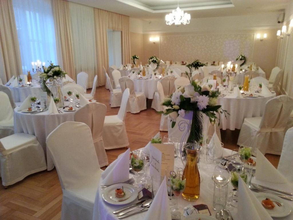 פאביאניצה Hotel Piemont מראה חיצוני תמונה