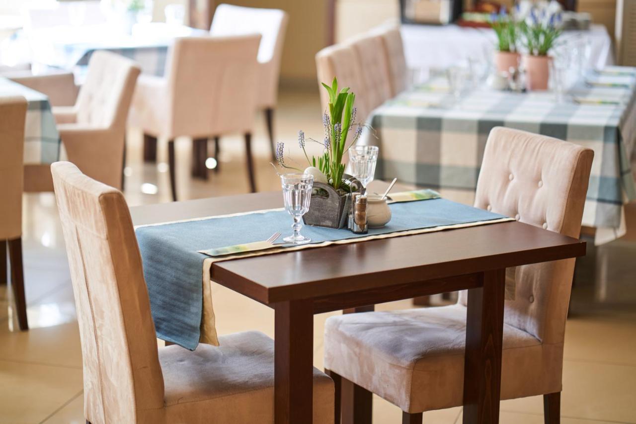 פאביאניצה Hotel Piemont מראה חיצוני תמונה